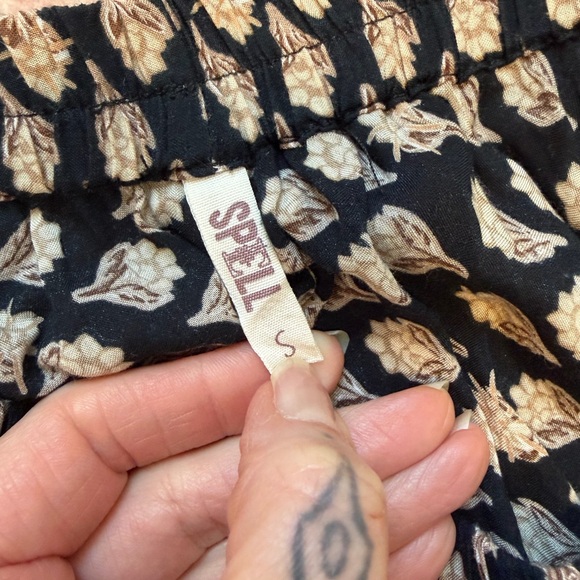 Spell & the Gypsy Bohemian Royale hi/low black + tan skirt size small - Picture 14 of 15